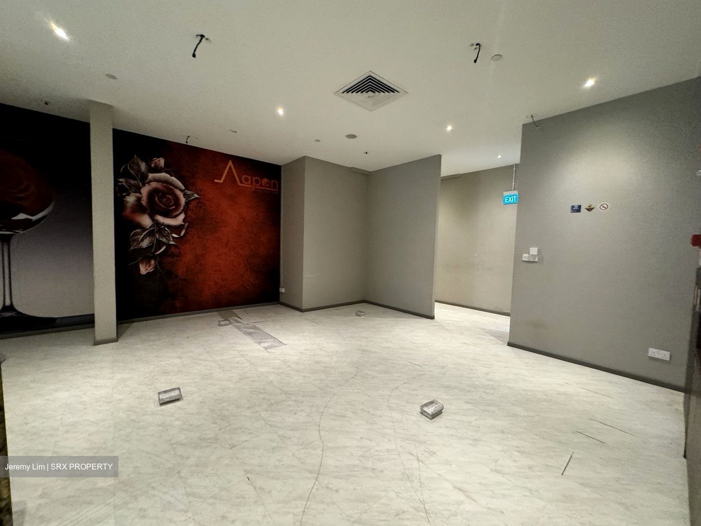 Tahir Building (D1), Retail #437339031